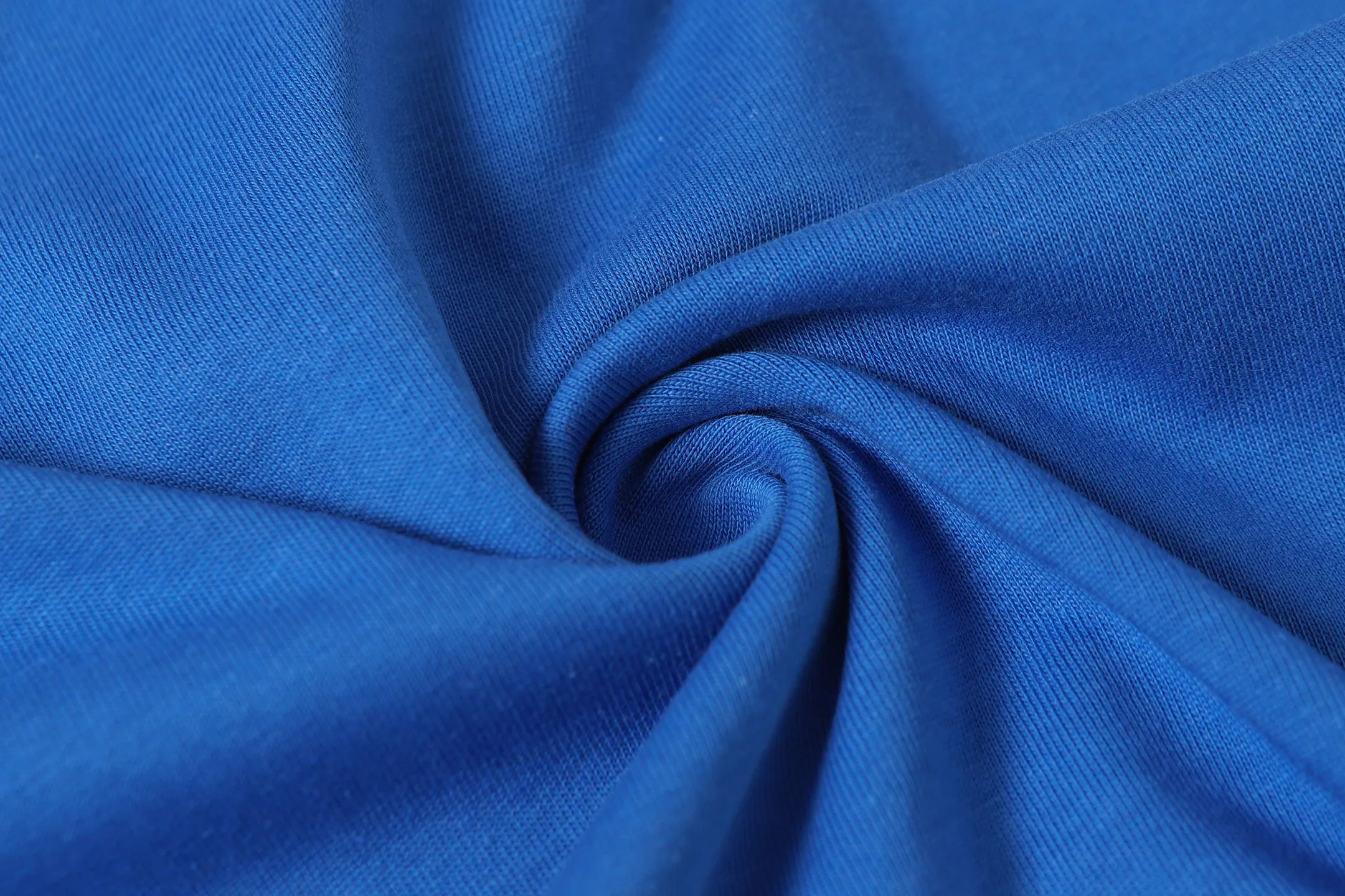 P180 Chrome Hearts CH Chrome Hearts Heavy Industry Horseshoe Sanskrit appliqué embroidered short-sleeved T-shirt Use imported Tajima machine embroidery Correctly configured Black 2025 Chrome Hearts nylon bag authentic packaging 260 grams of custom-dyed double-yarn cotton Large version Loose and stylish Differentiated from low version slim and long version The upper body pulls the hips 100% commitment: top quality Do not make fast food The highest version on the market Top quality - different from the ordinary versions in the market If you care about quality You must also respect the price. Absolutely zero after-sales service. The return rate so far is 0. It’s hard not to love the style. - 260g custom-dyed double yarn fabric. - Correct high-density main mark, washed tag, hand-sewn.